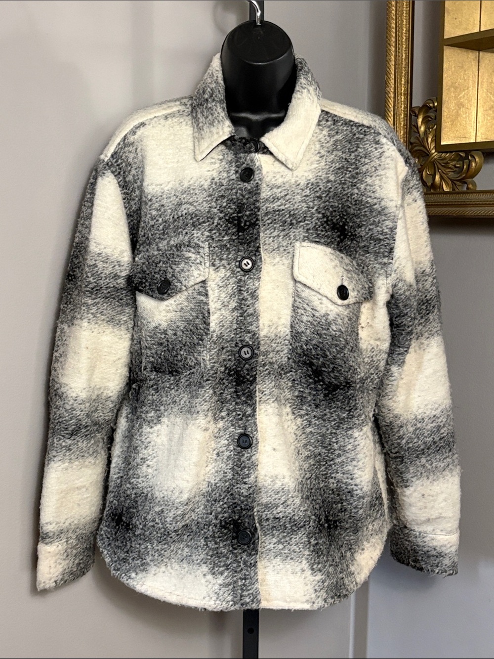 Weekend Los Angeles Medium Plaid Wool Shirt Jacket Shacket